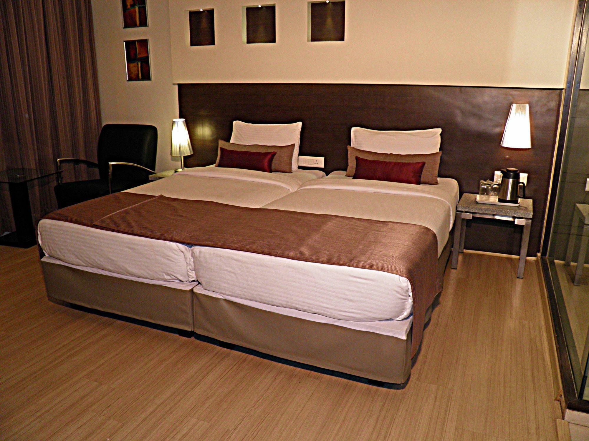 Sentosa Resorts Chinchvad Exterior foto